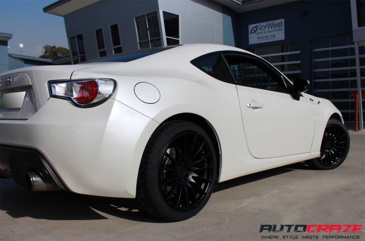 TOYOTA 86 550 FLAT BLACK
