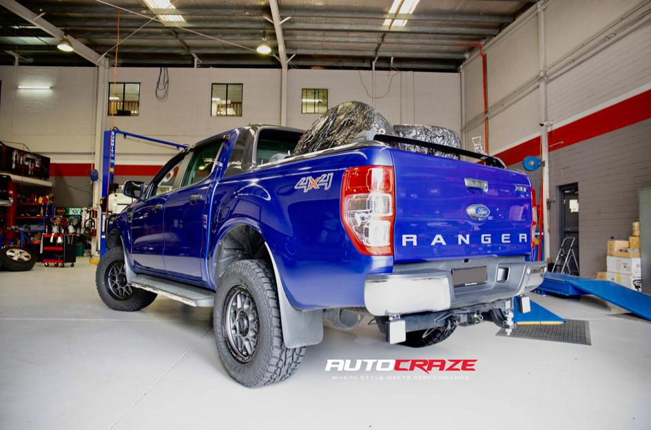 FORD RANGER GRENADE OR XD MATTE GREY MATTE BLACK LIP