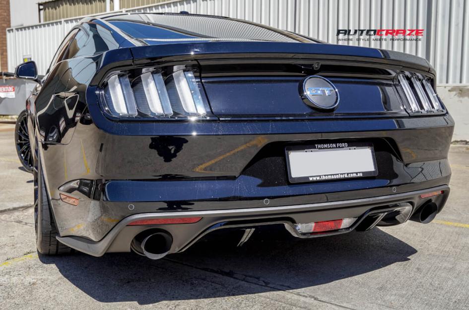 FORD MUSTANG SF09 SATIN BLACK