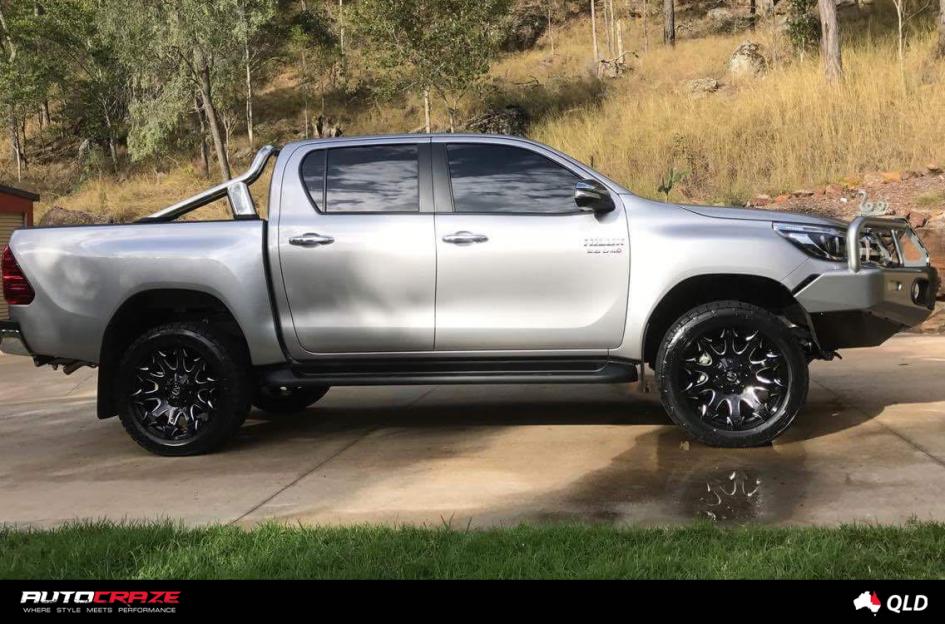TOYOTA HILUX N80 4WD BATTLE AXE GLOSS BLACK MILLED ACCENTS