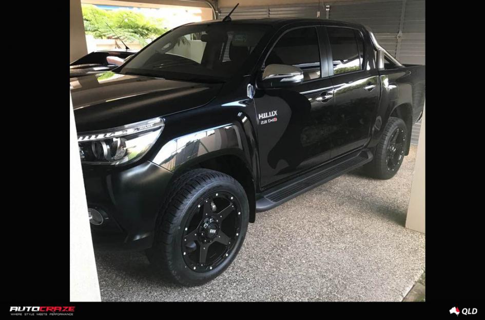 TOYOTA HILUX N80 4WD GD04 MATTE BLACK