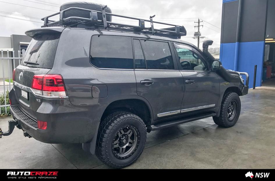 TOYOTA LANDCRUSIER ANZA MATTE ANTHRACITE WITH BLACK RING