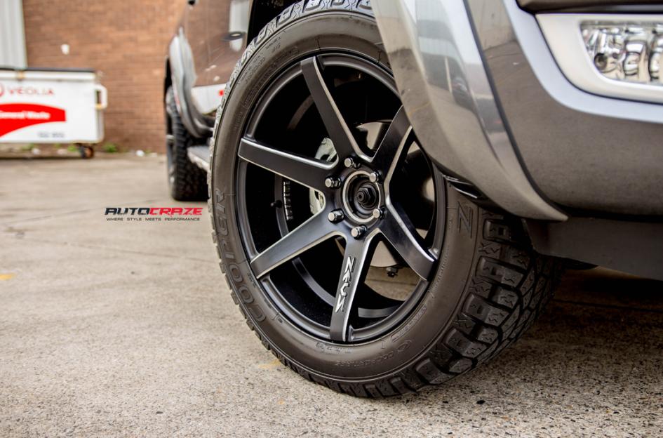 FORD-RANGER-ZEUS-09-GLOSS-BLACK-MILLED-ACCENTS-2