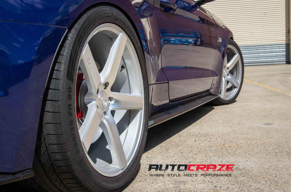FORD MUSTANG MILAN SILVER MACHINED FACE 3