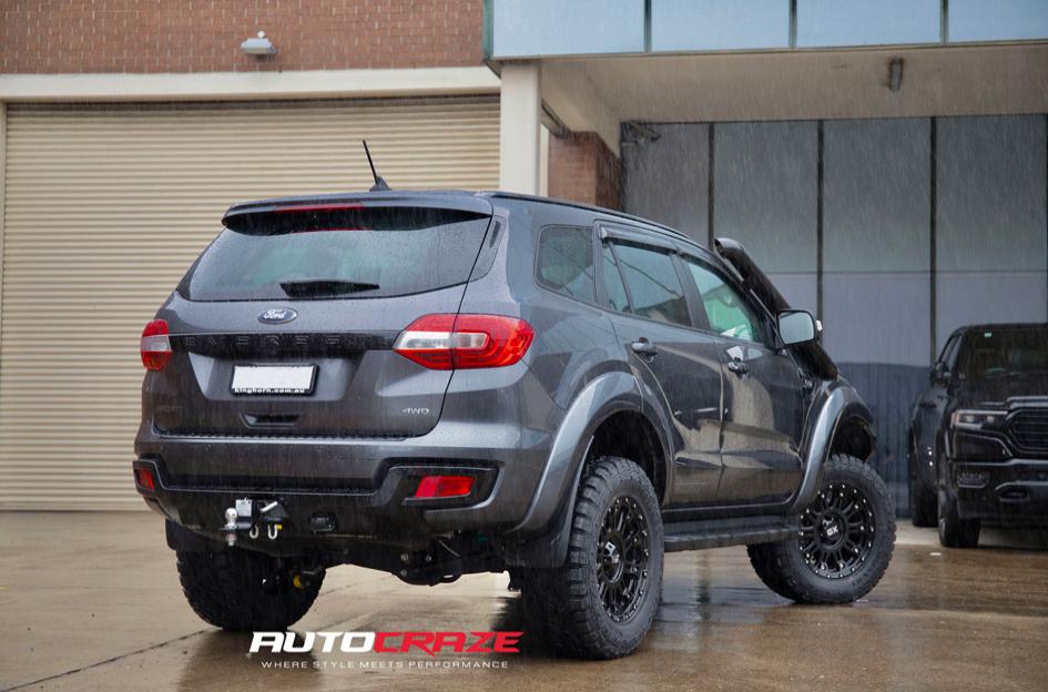 FORD EVEREST HOSS XD GLOSS BLACK