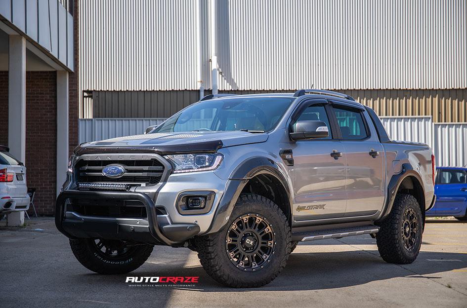 FORD RANGER HOSS XD II SATIN BLACK DARK TINT
