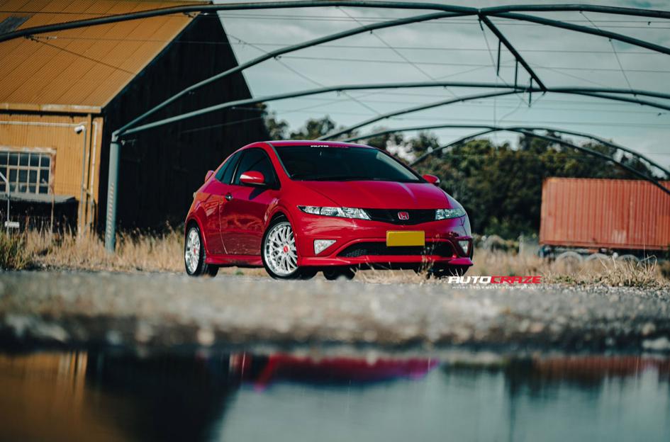HONDA-CIVIC-ZR2-HYPER-SILVER