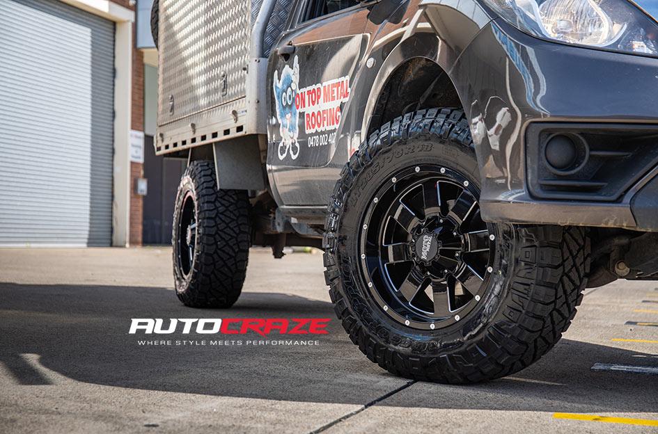 MAZDA BT 50 MO962 GLOSS BLACK MILLED ACCENTS