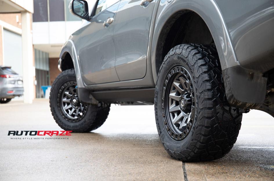 MITSUBISHI TRITON COVERT MATTE ANTHRACITE BLACK RING
