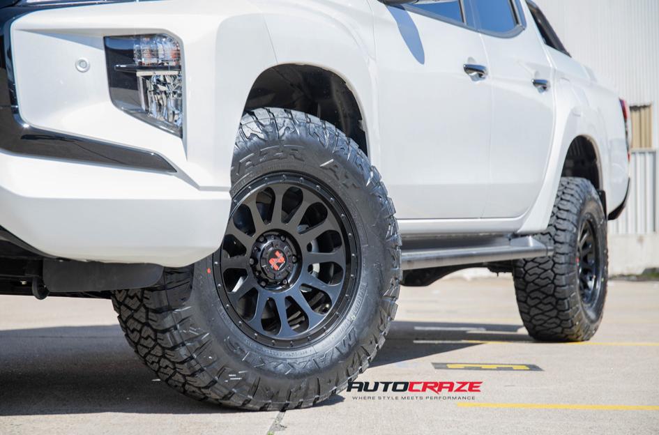 MITSUBISHI TRITON NOMAD VICTIM MATTE BLACK