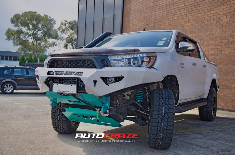 TOYOTA HILUX N80 4WD UNIT MATTE BLACK