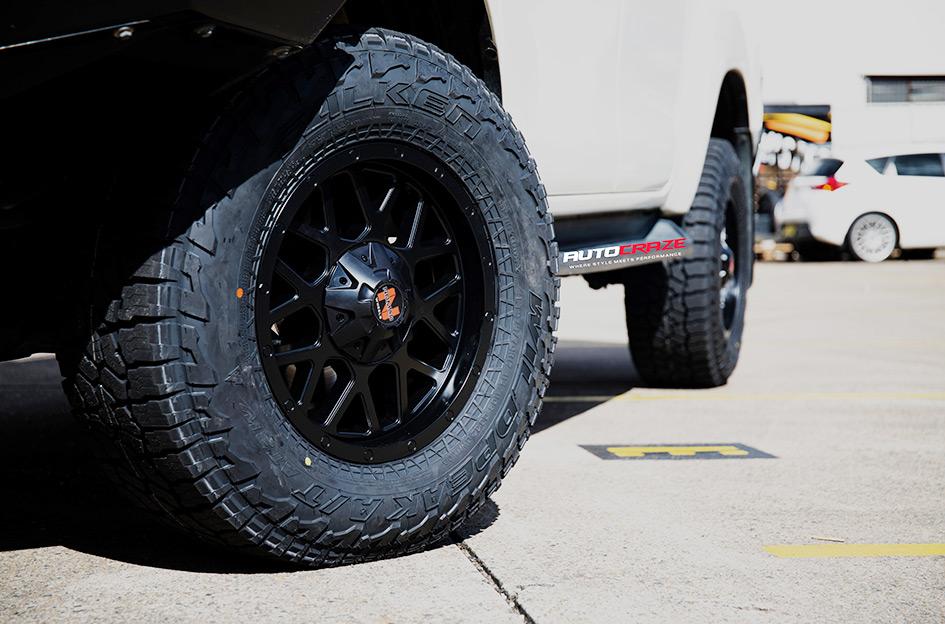 TOYOTA HILUX N80 4WD JUDGE MATTE BLACK