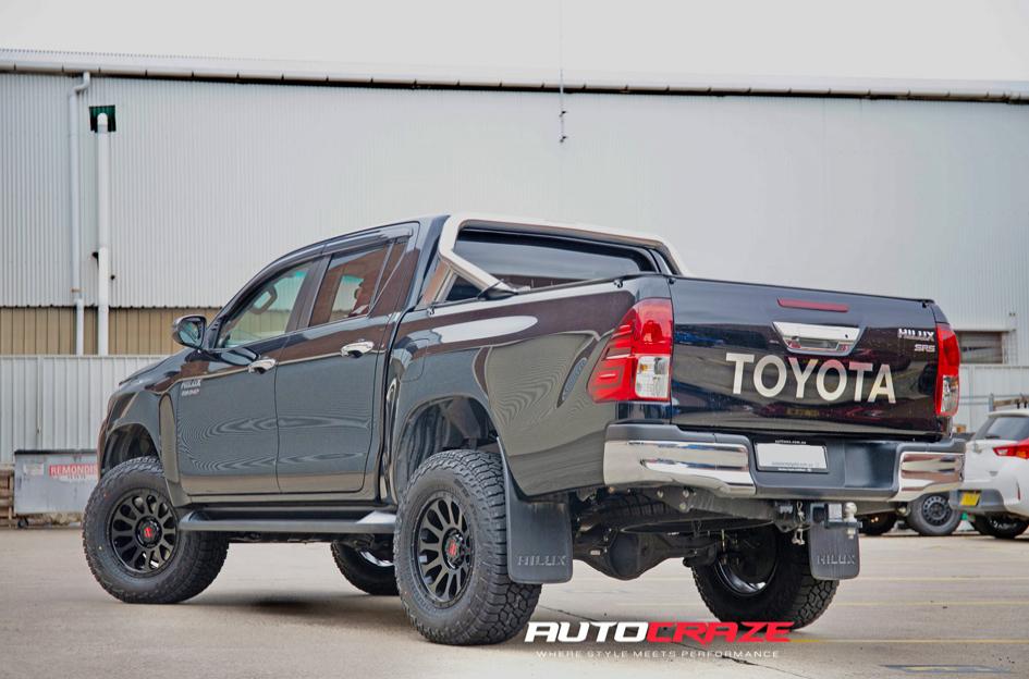 TOYOTA HILUX N80 4WD VICTIM MATTE BLACK