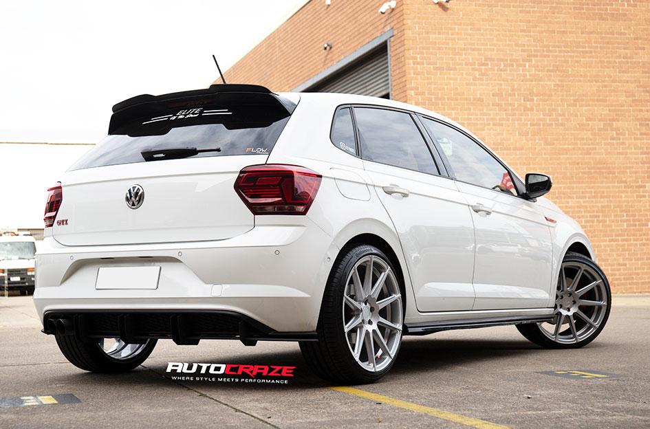 VOLKSWAGEN GOLF SF04 SILVER
