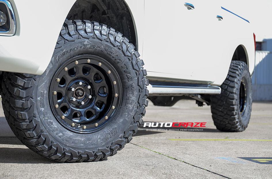 NISSAN NAVARA 4X4 ACCESSORIES
