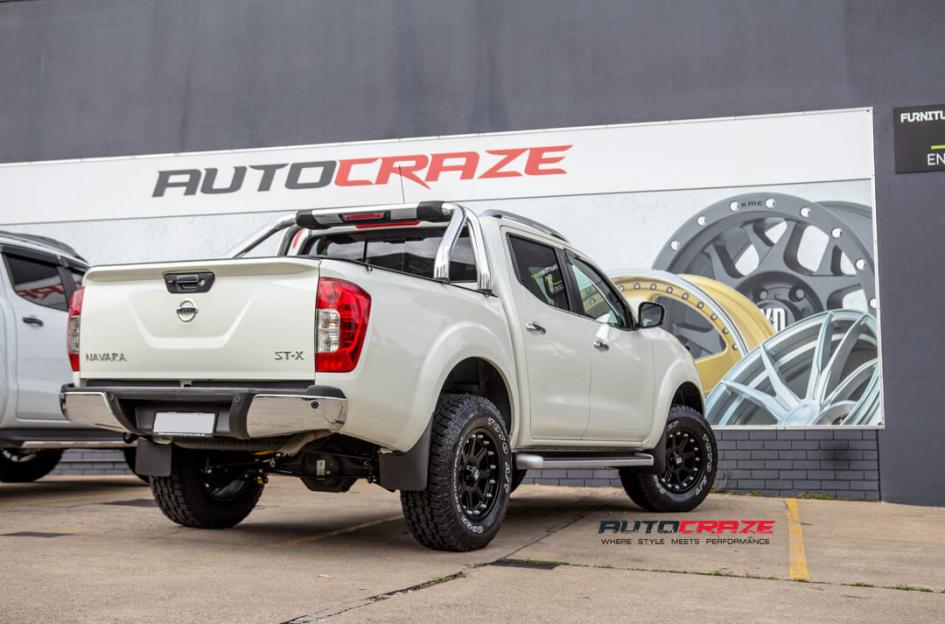 NISSAN NAVARA ADDICT MATTE BLACK