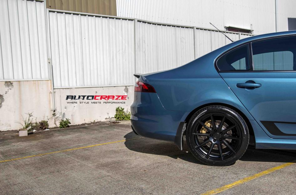 FORD FALCON SF04 MATTE BLACK