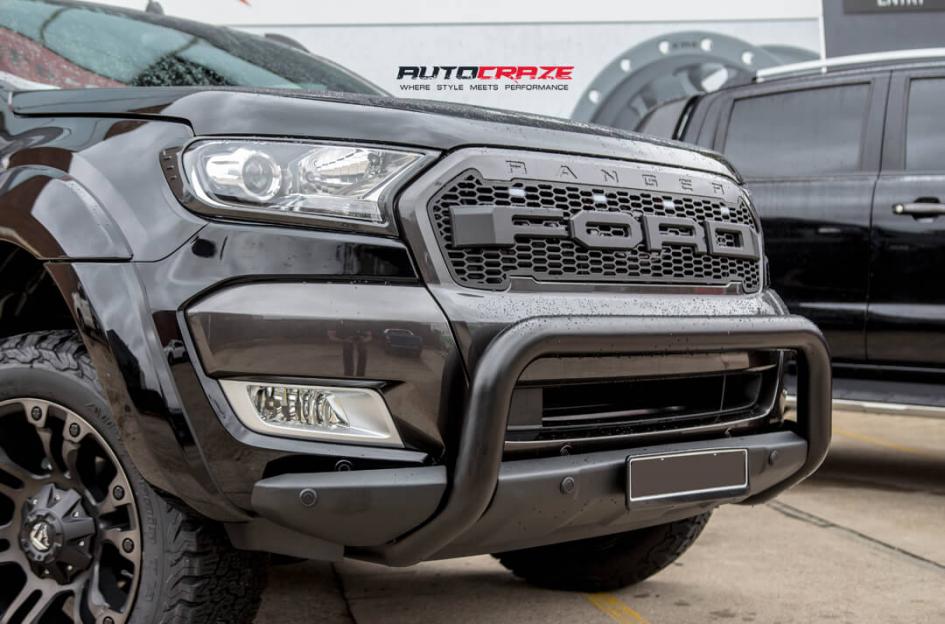 FORD-RANGER-VAPOR-BLACK-MACHINED-WITH-DARK-TINT