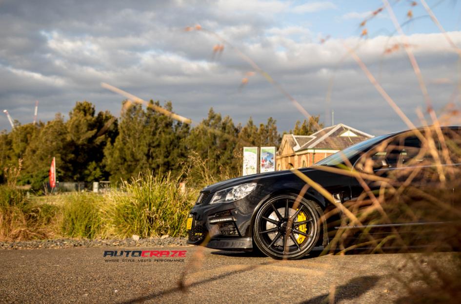 HOLDEN-COMMODORE-SF04-MATTE-BLACK-3