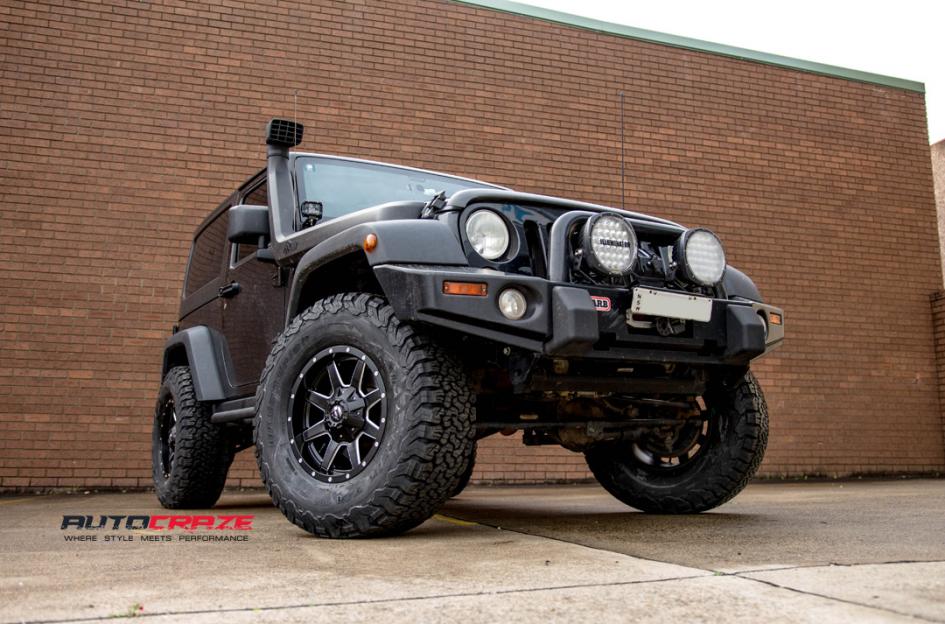 JEEP WRANGLER MAVERICK GLOSS BLACK MILLED ACCENTS