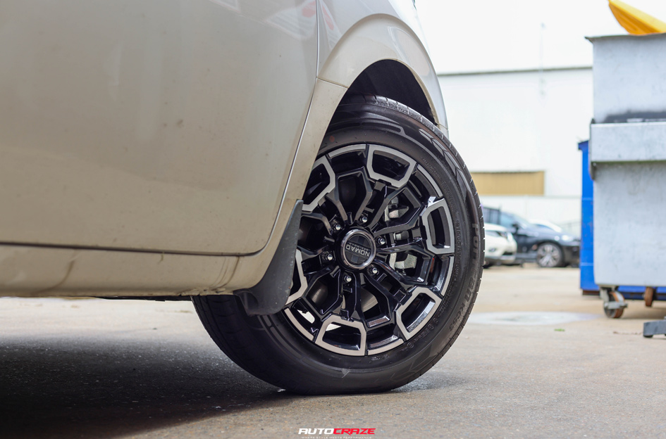 HYUNDAI STARIA NOMAD N162 GLOSS BLACK DARK TINT