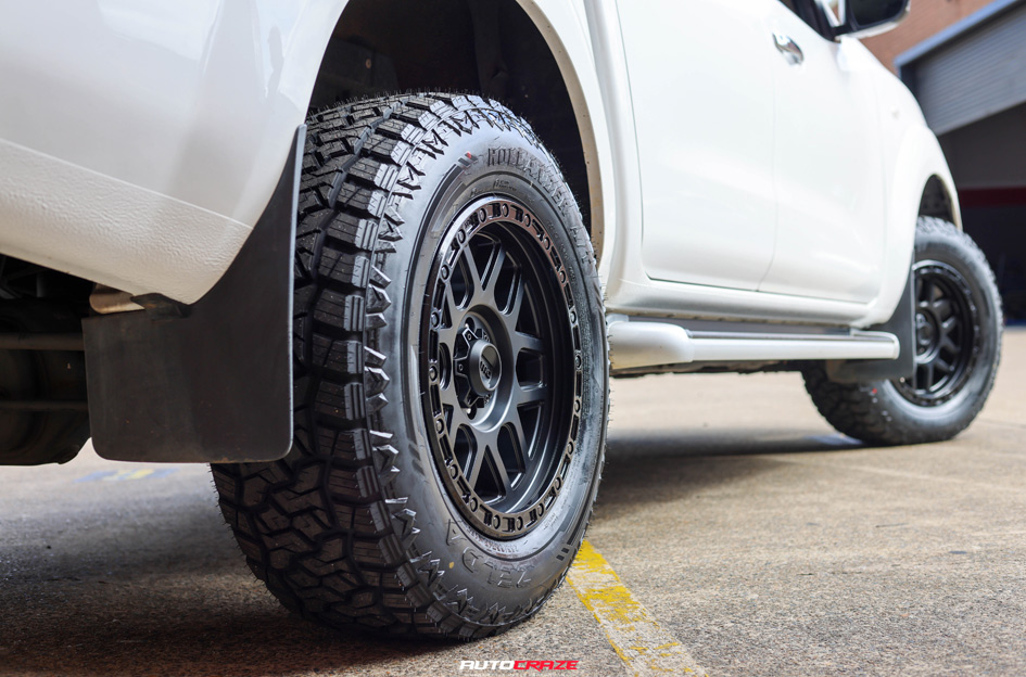 NISSAN NAVARA KMC KM544 MESA SATIN BLACK