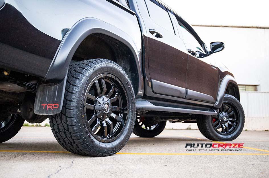 TOYOTA HILUX N80 4WD SLEDGE MATTE BLACK