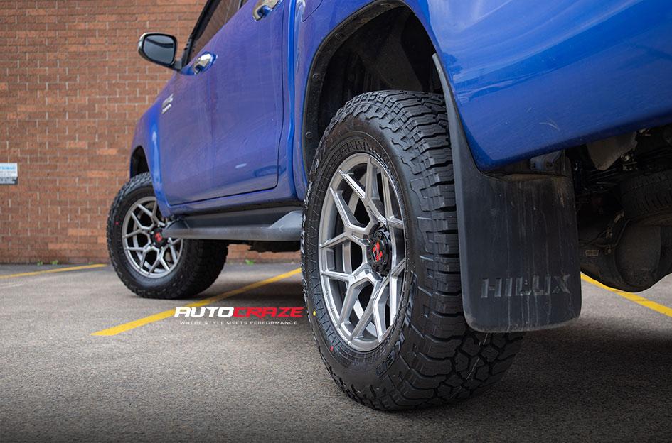 TOYOTA HILUX 4WD SABBATH HYPERBLACK