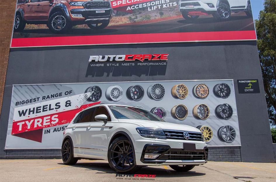 VOLKSWAGEN TIGUAN WATKINS MATTE BLACK WITH GLOSS BLACK FACE