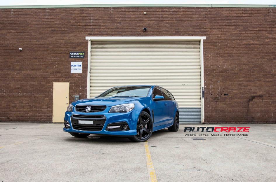 HOLDEN-COMMODORE-FRC-FLAT-BLACK