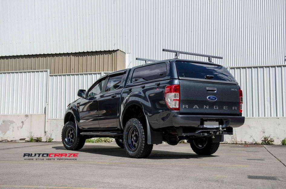 FORD-RANGER-TROPHY-MATTE-ANTHRACITE-WITH-BLACK-RING