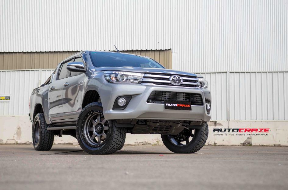 TOYOTA HILUX N80 4WD TROPHY MATTE ANTHRACITE WITH BLACK RING 6