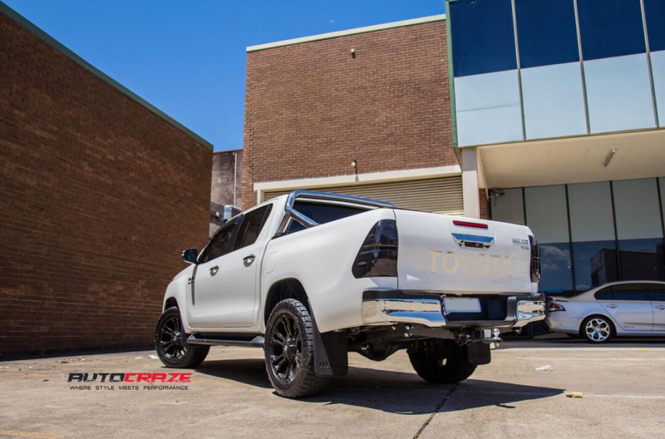TOYOTA HILUX N80 4WD VAPOR BLACK MACHINED WITH DARK TINT
