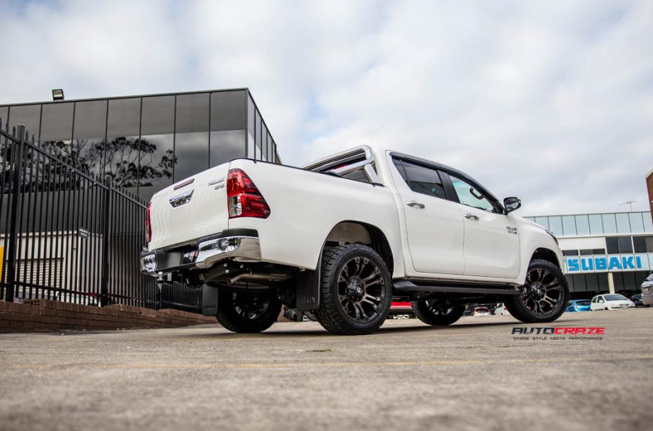 TOYOTA HILUX N80 4WD VAPOR BLACK MACHINED WITH DARK TINT