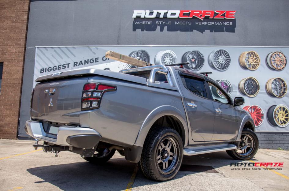 MITSUBISHI TRITON ANZA MATTE ANTHRACITE WITH BLACK RING