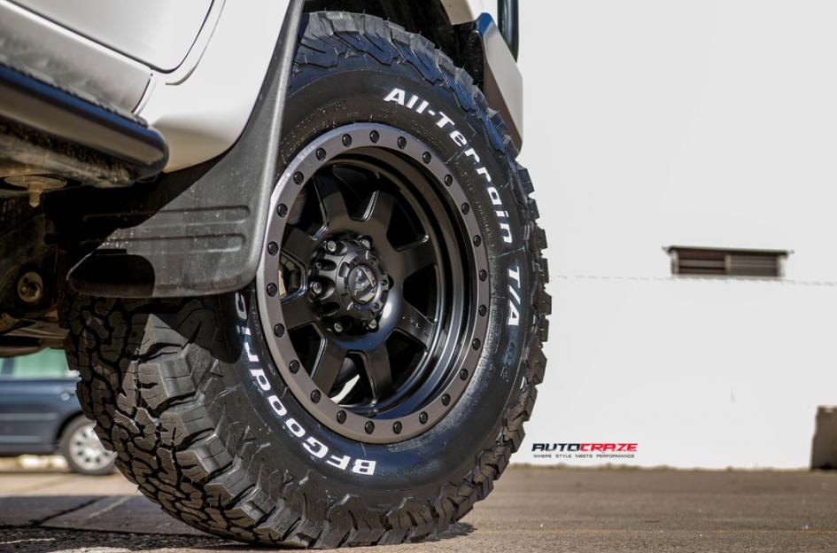 TOYOTA HILUX N70 4WD TROPHY MATTE BLACK WITH ANTHRACITE RING 22