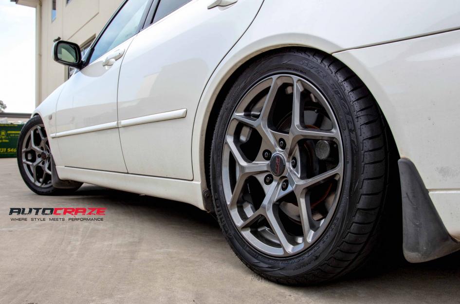 LEXUS-IS300-DOMINATE-GUNMETAL