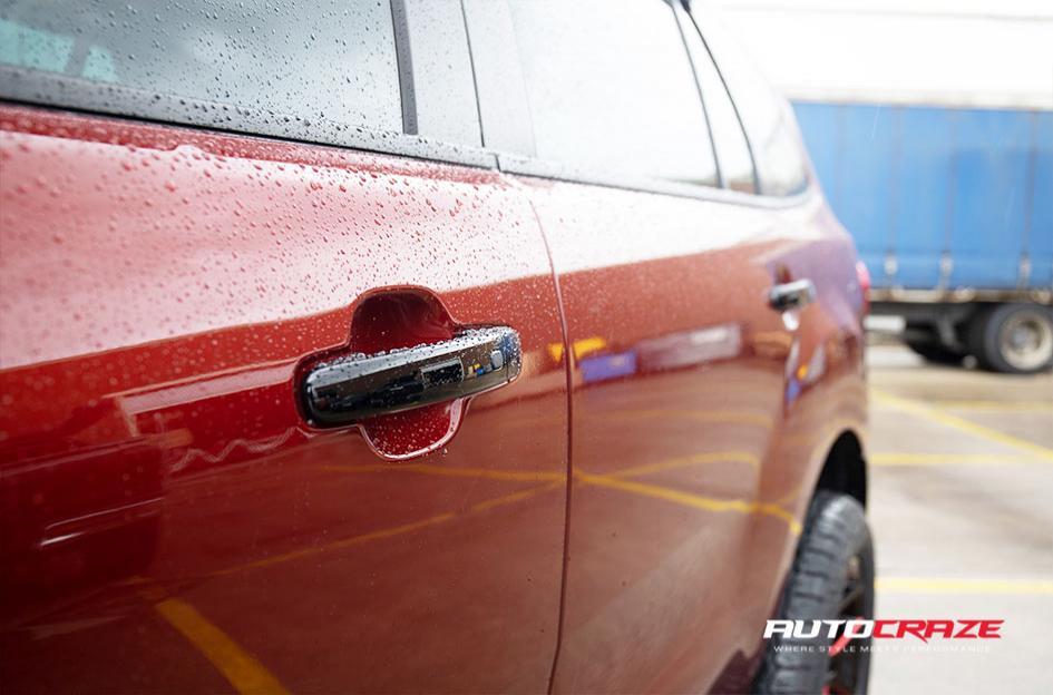 FORD EVEREST RAGE GLOSS BLACK CANDY RED