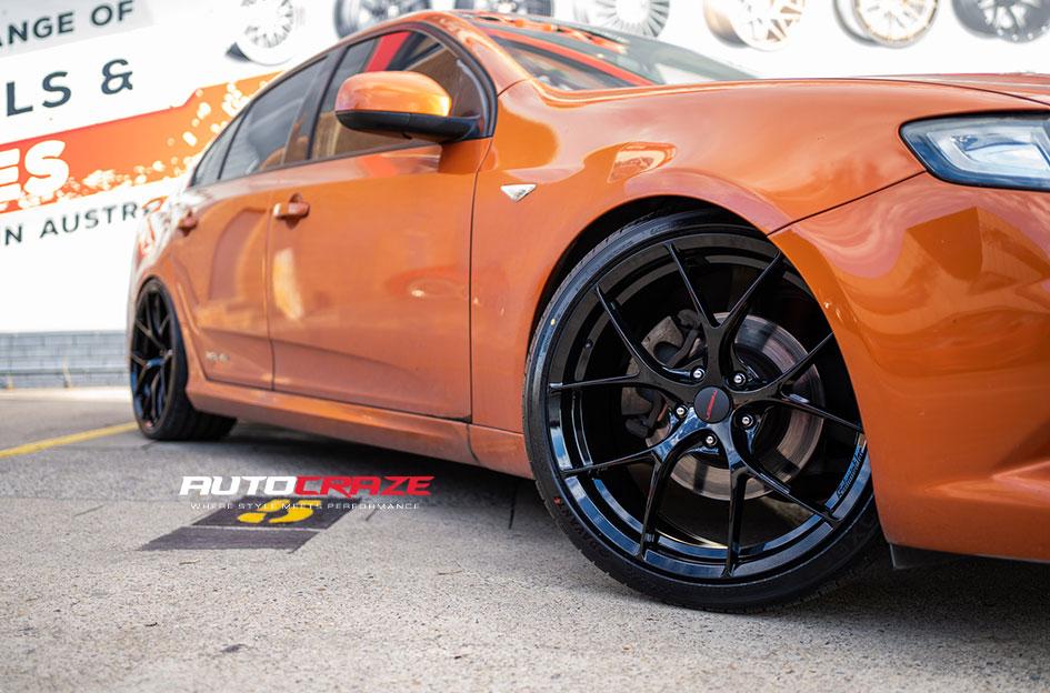 FORD-FALCON-ZR3-GLOSS-BLACK
