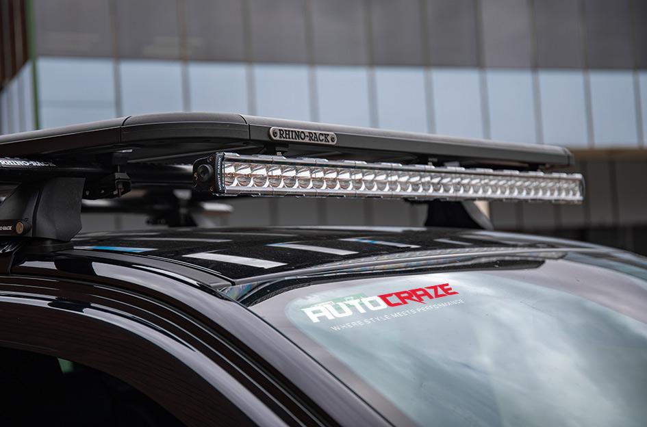 FORD-RANGER-RAPTOR-STROKE-GLOSS-BLACK-W-CANDY-RED