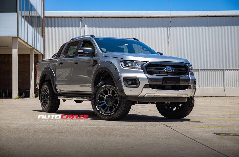 FORD-RANGER-VAPOR-BLACK-MACHINED-WITH-DARK-TINT