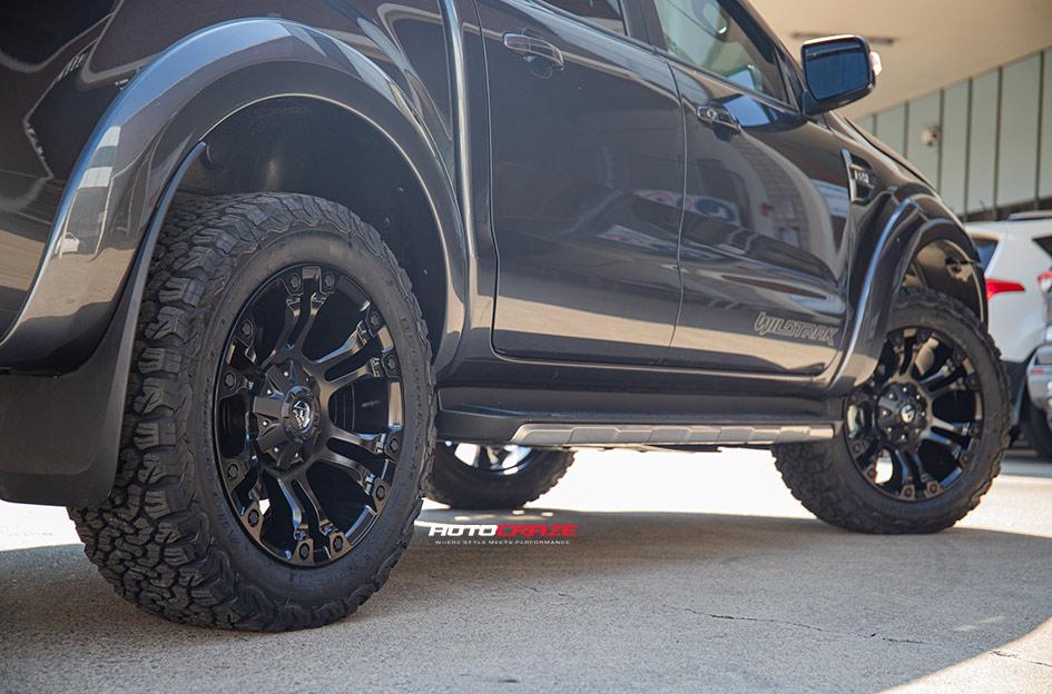 FORD-RANGER-VAPOR-MATTE-BLACK