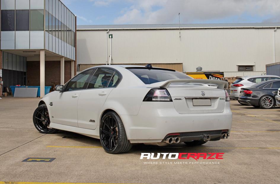HOLDEN COMMODORE ZR3 GLOSS BLACK