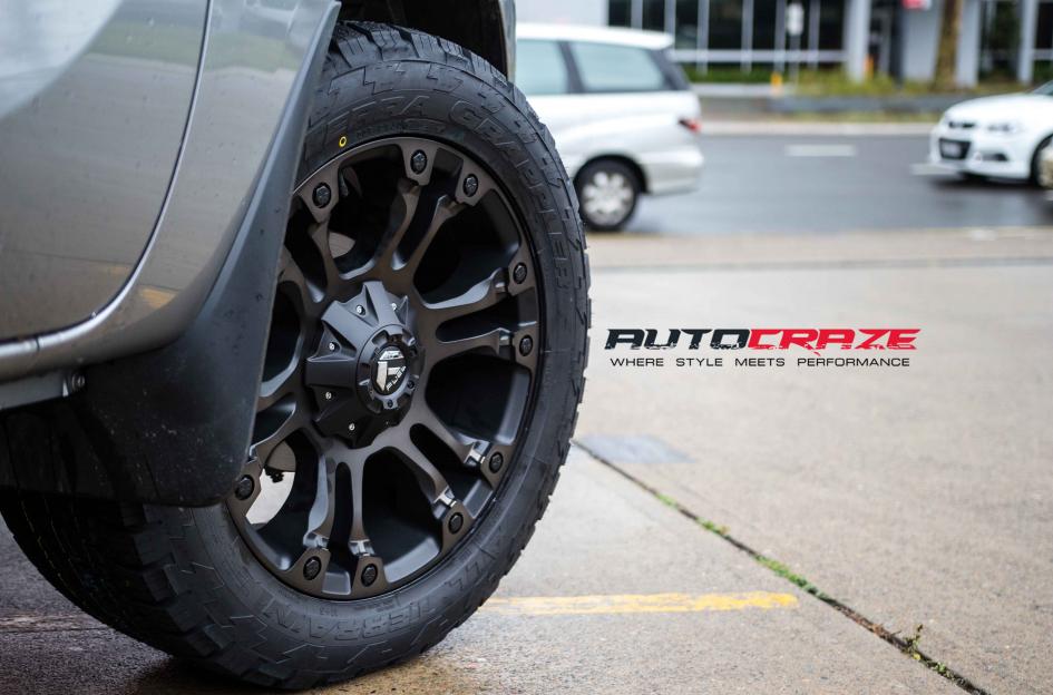 MAZDA BT 50 VAPOR BLACK MACHINED WITH DARK TINT
