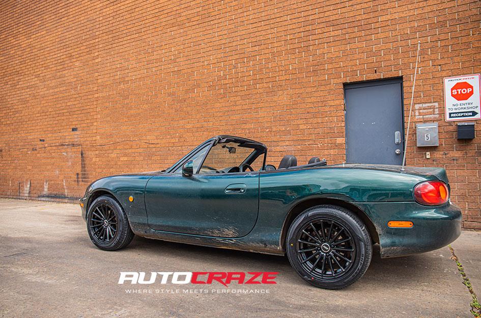 MAZDA-MX5-SUPERTURISMO-GLOSS-BLACK