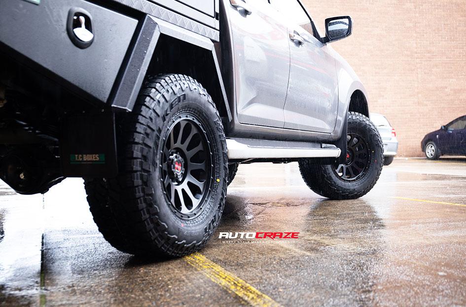 MAZDA BT 50 VICTIM MATTE BLACK