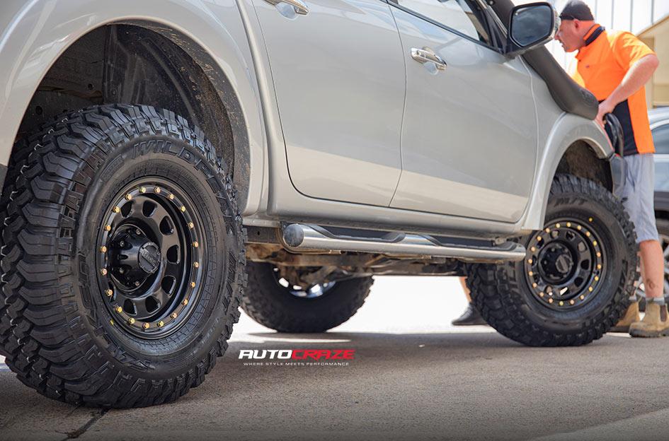 MITSUBISHI TRITON D LOCKER BLACK