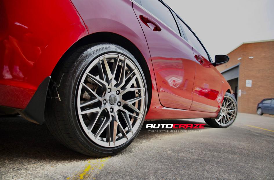 HYUNDAI I30 HOCKENHEIM HYPER BLACK