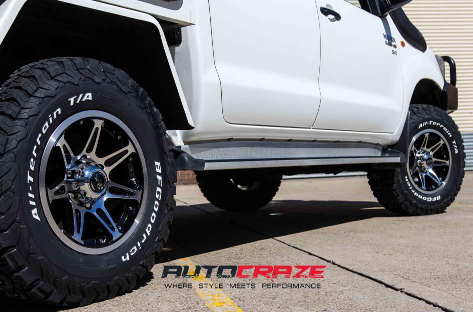 TOYOTA HILUX N80 4WD OX823 BLACK MACHINED FACE