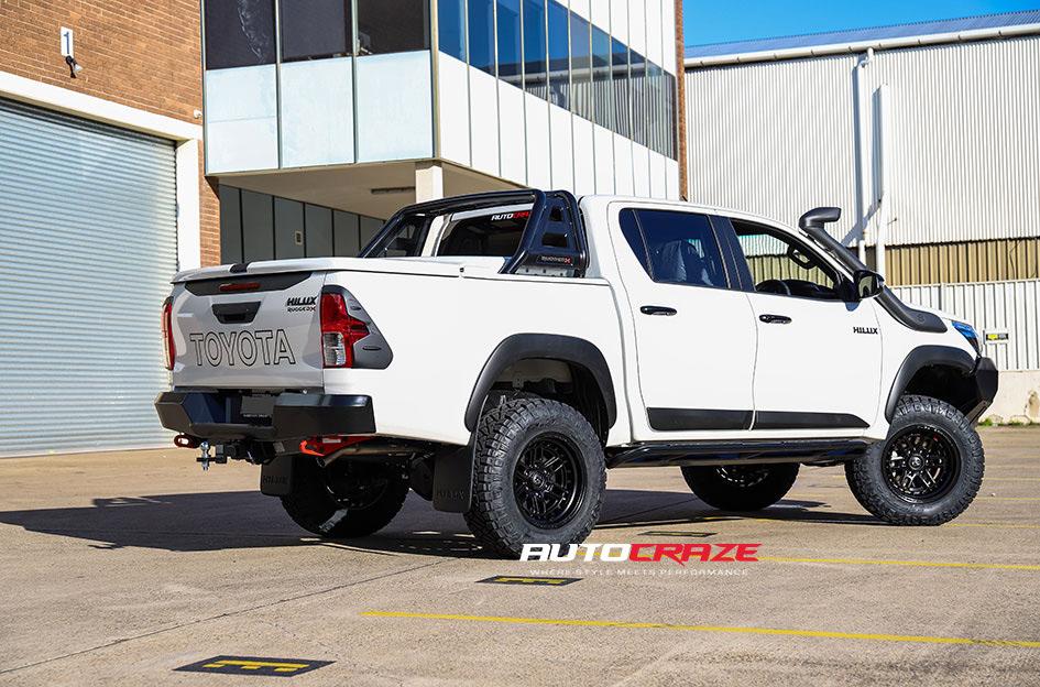 TOYOTA HILUX N80 RUGGED X NITRO MATTE BLACK